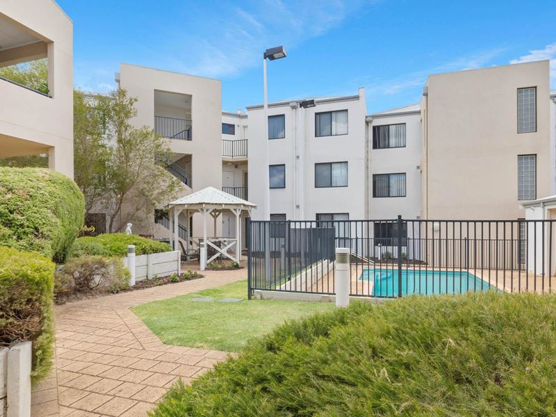 31/17 Southdown Place, Thornlie WA 6108