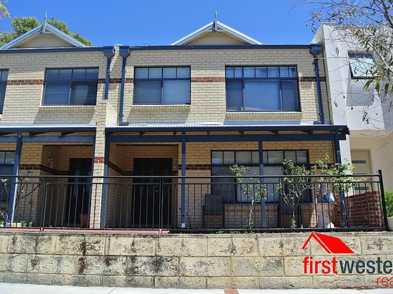 27B Lakeside Drive, Joondalup
