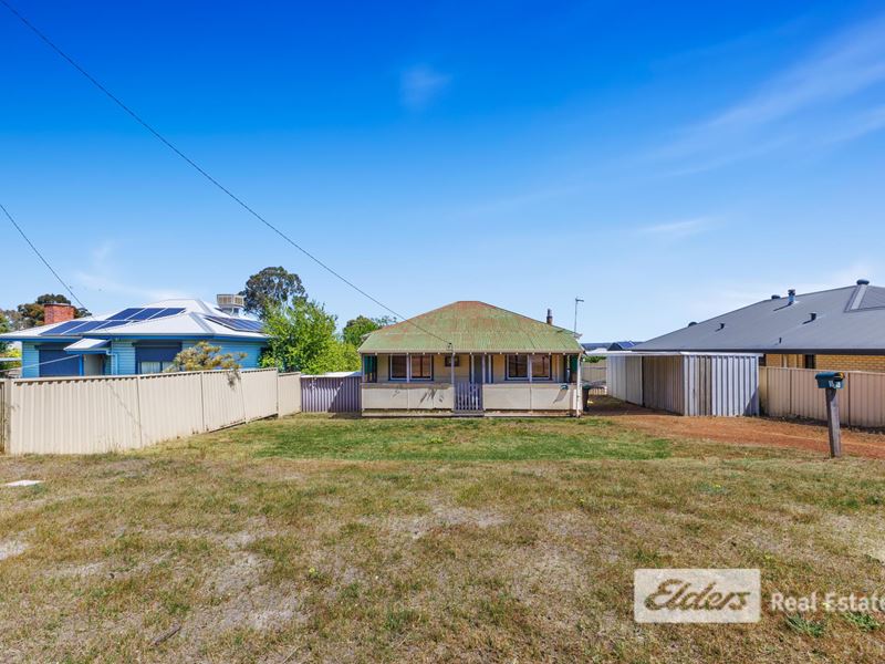 5 Wylam  Road, Collie