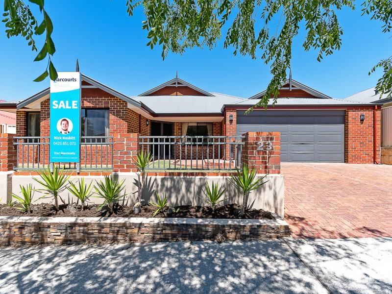 23 Archimedes Crescent, Tapping