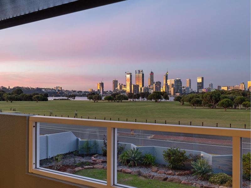 4/219 Mill Point Road, South Perth