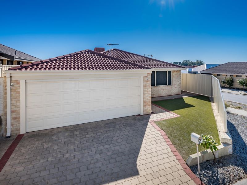 33 Scamills Road, Pearsall