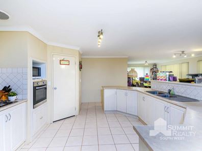 5 Durack Street, Dalyellup WA 6230