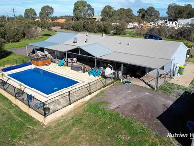 61 Bell Road, Coonabidgee WA 6503