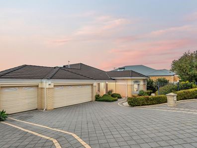 8 Derwent Meander, Joondalup WA 6027