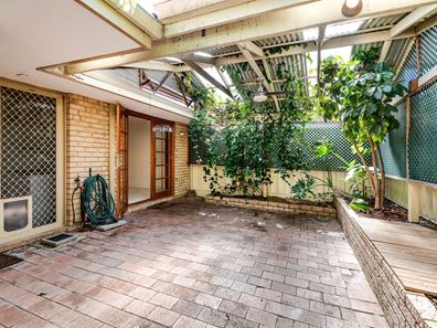 9/165 Holland Street, Fremantle WA 6160