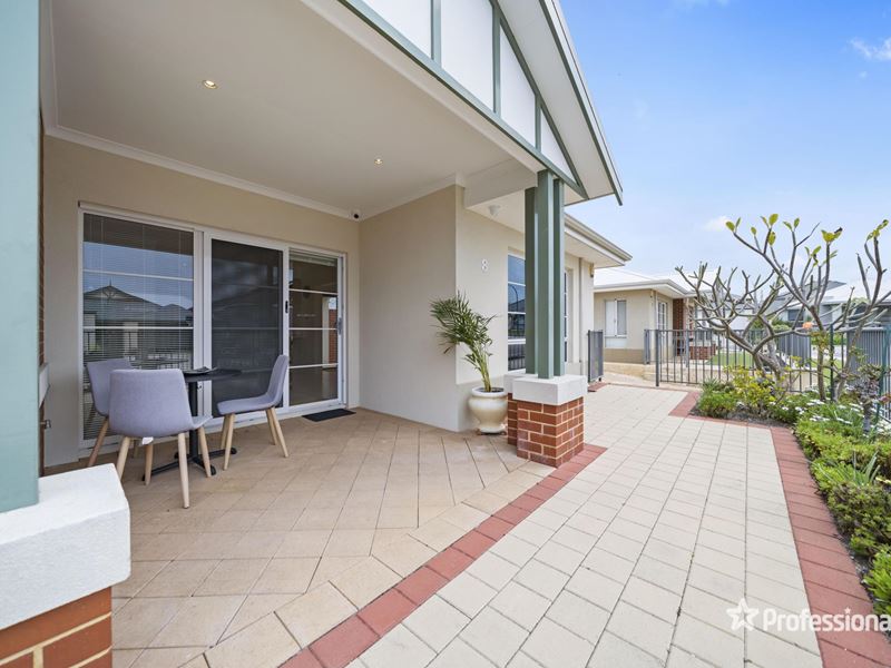 8 Barclay Way, Aveley