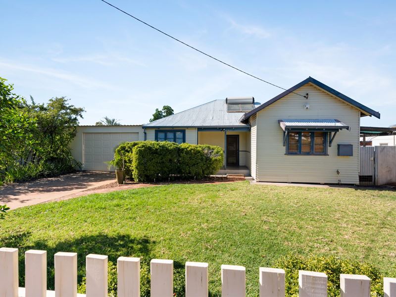 111 Campbell Street, Lamington WA 6430