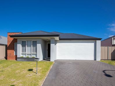 82 Grandite Fairway, Australind WA 6233