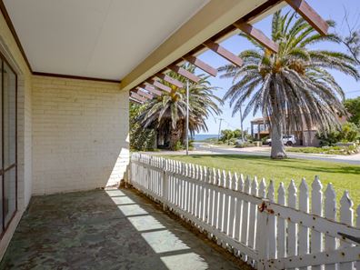 30 Compass Circle, Yanchep WA 6035