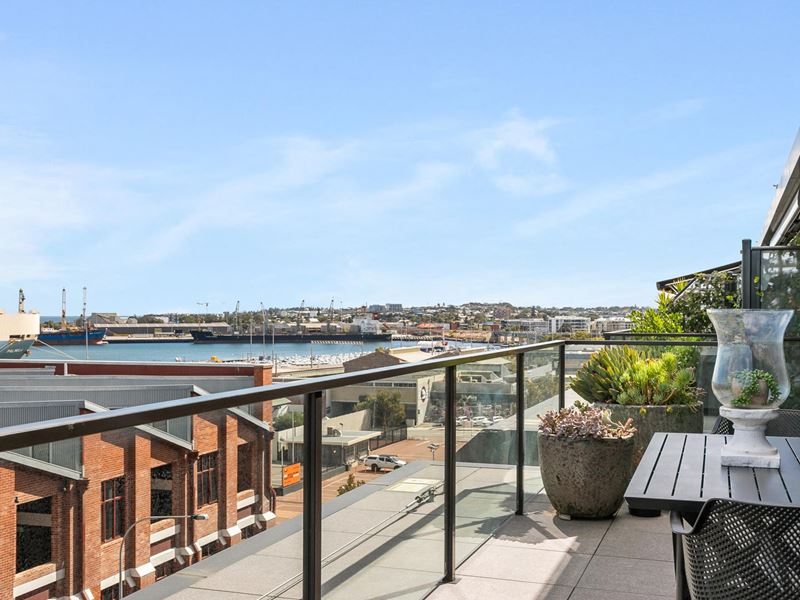 51/51 Queen Victoria Street, Fremantle WA 6160