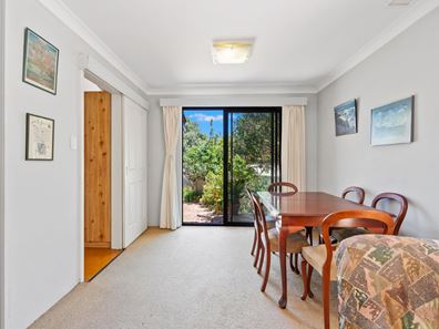 10 Greenhill Court, Kallaroo WA 6025