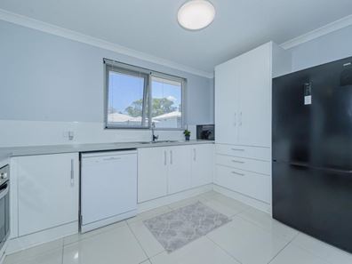 2/28 Terence Street, Gosnells WA 6110