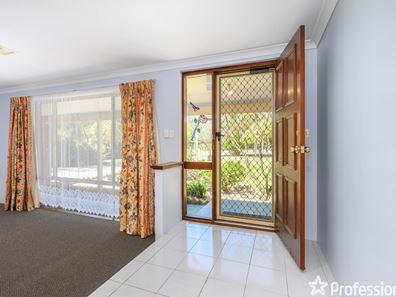 32 Silversmith Street, Wellard WA 6170