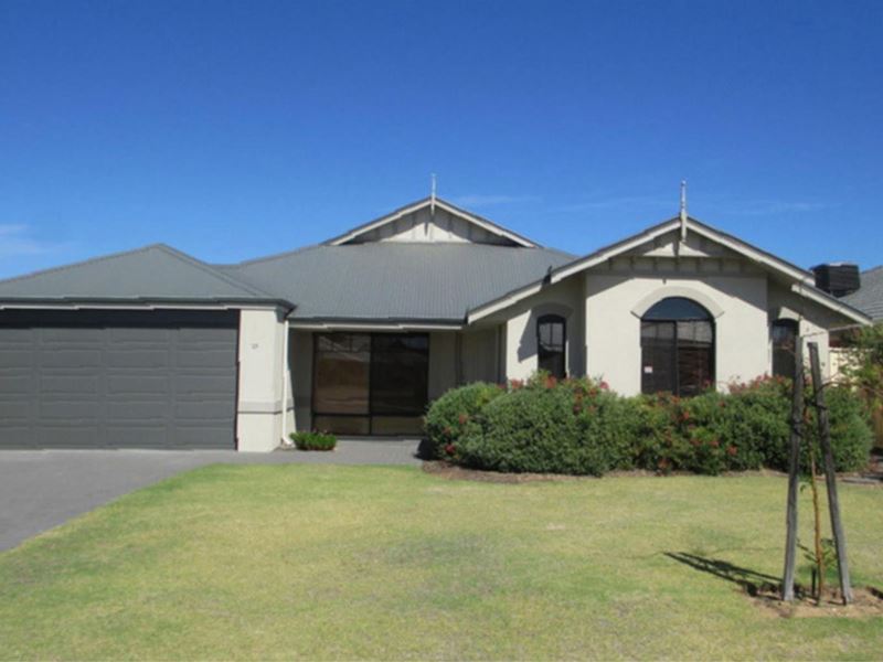 29 Lismore Ridge, Lakelands WA 6180