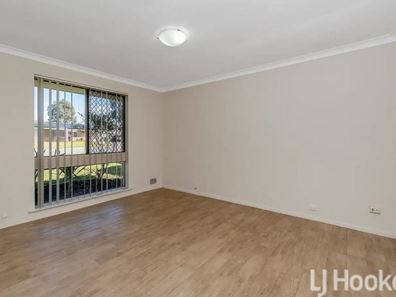 14 Nowranie Place, Hillman WA 6168