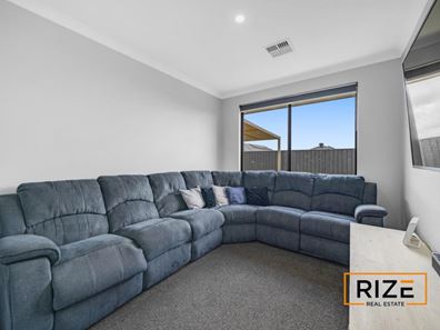 51 Dragonfly Road, Banksia Grove WA 6031