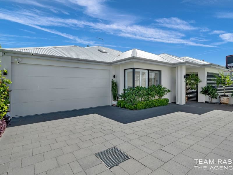 127A Grand Promenade, Bedford