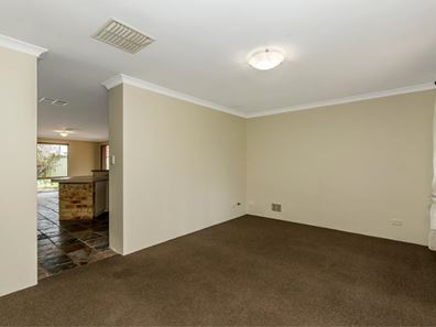 4 Limoges Elbow, Port Kennedy WA 6172