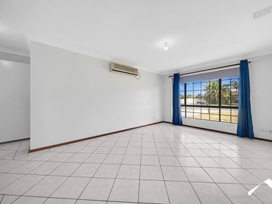 7 Dryandra Drive, Mirrabooka WA 6061