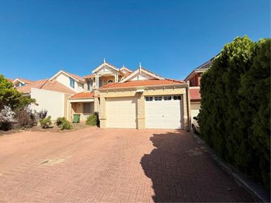 Room 4/76 Prescott Drive, Murdoch WA 6150