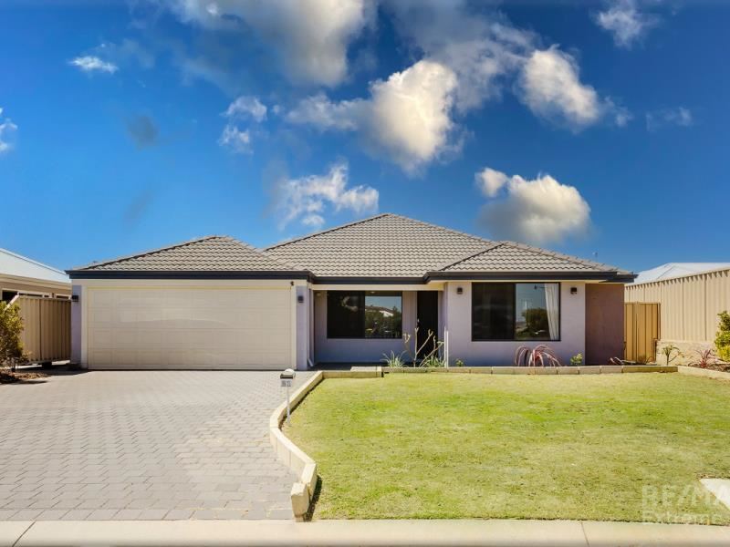 21 Crown Point Crescent, Butler