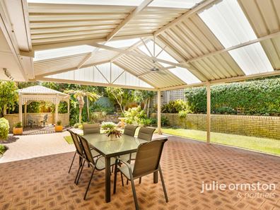 98 Chichester  Drive, Woodvale WA 6026
