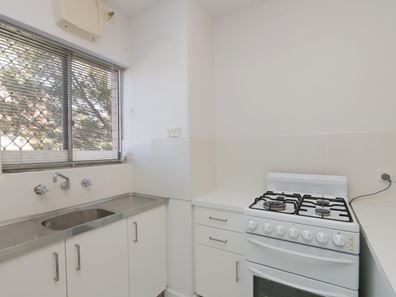 27/11 Herdsman Parade, Wembley WA 6014