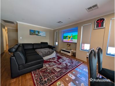 11 Bomere Chase, Aveley WA 6069
