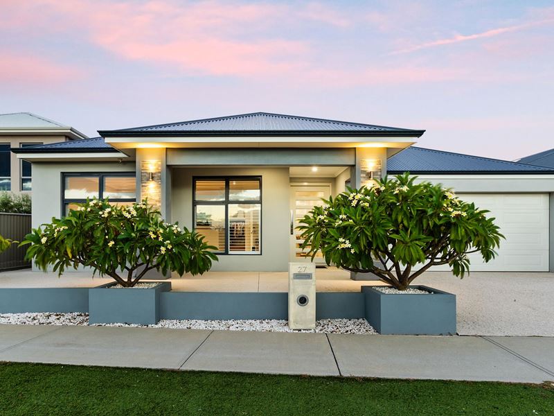 27 Mcallister Boulevard, Clarkson