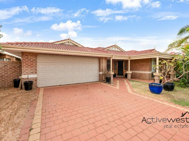 13 Allender Place, Wandina