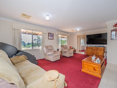 20 View Street, Bakers Hill WA 6562