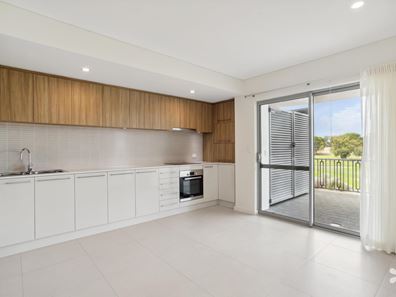 7/140 St Andrews Drive, Yanchep WA 6035