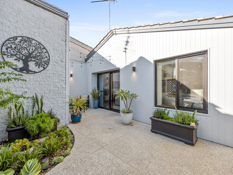 86 Peet Crescent, Trigg