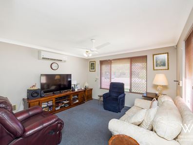 1/353 Daly Street, Cloverdale WA 6105