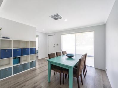 2 Woodroffe Place, Alexander Heights WA 6064