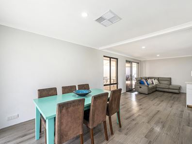 2 Woodroffe Place, Alexander Heights WA 6064