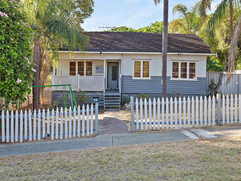 52 Peake Way, Medina