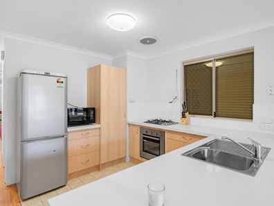 2/43 Evelyn Street, Gosnells WA 6110