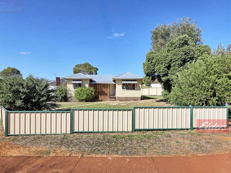 38 Bannister Street, Narrogin