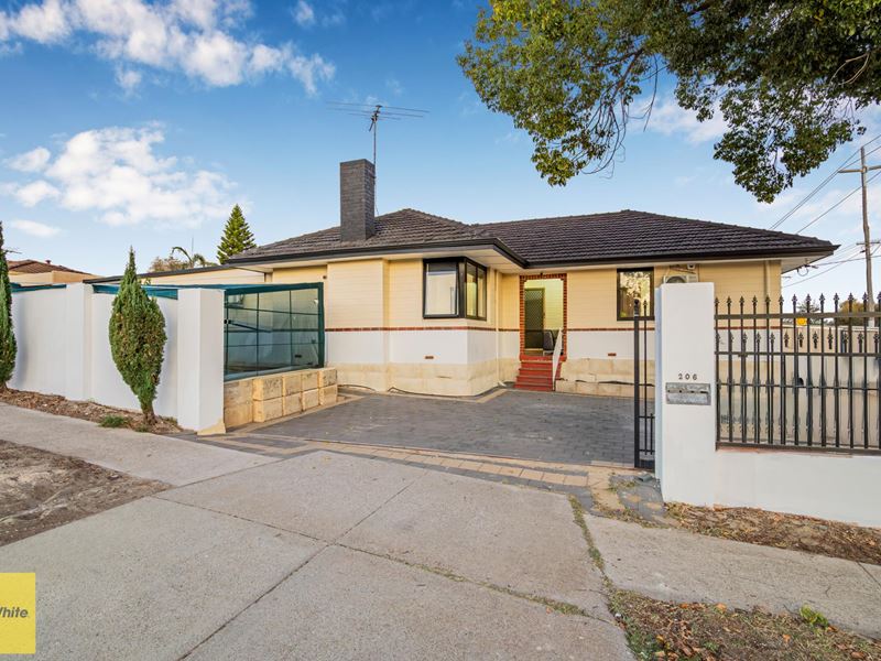 206 Grand Promenade, Bedford