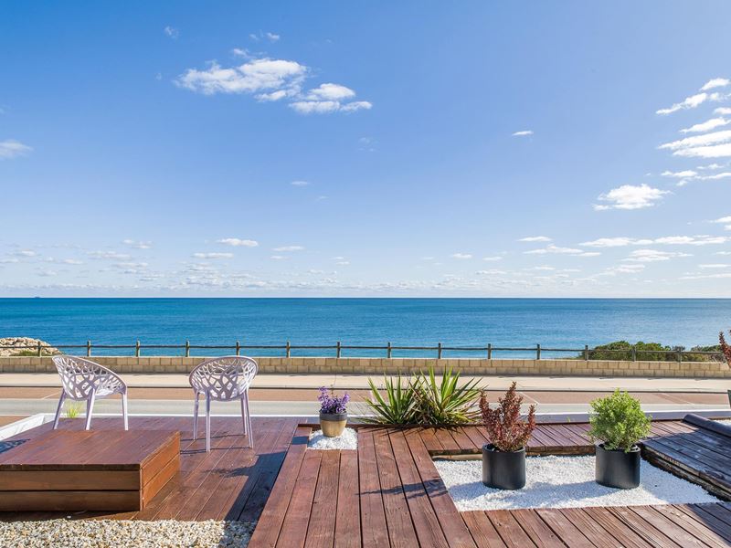 134a Ocean Drive, Quinns Rocks