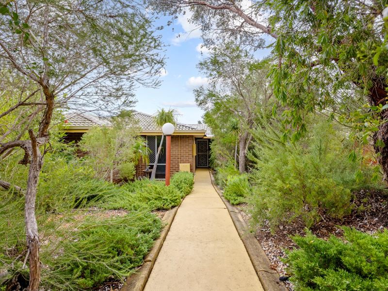 214 Blackadder Road, Swan View