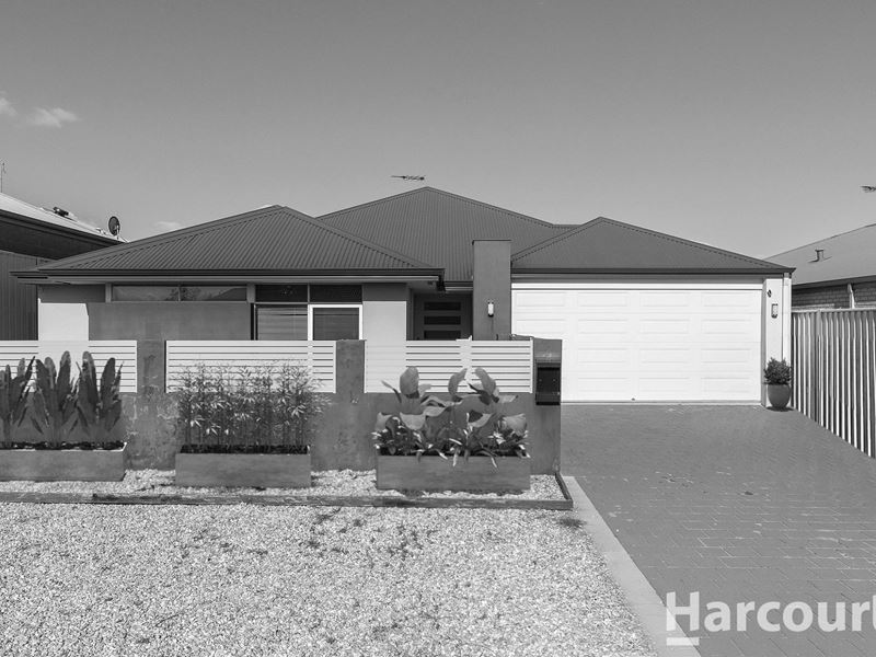 15 Rayner Promenade, Lakelands WA 6180