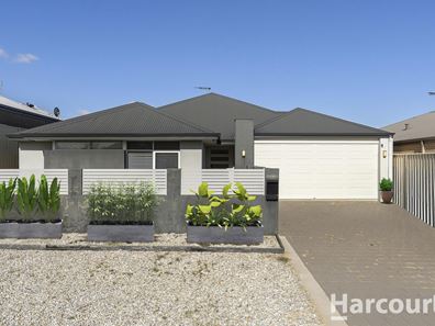 15 Rayner Promenade, Lakelands WA 6180