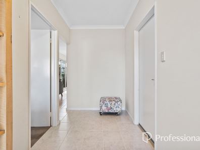 3/5 Tangmere Way, Balga WA 6061