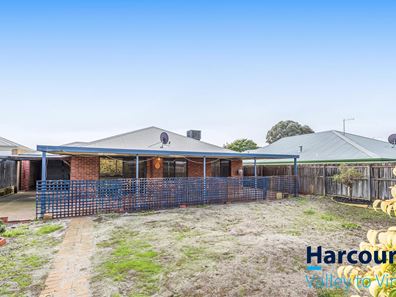 8 Karbar Pass, Ellenbrook WA 6069