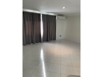 19 Strathmore Parkway, Ellenbrook WA 6069