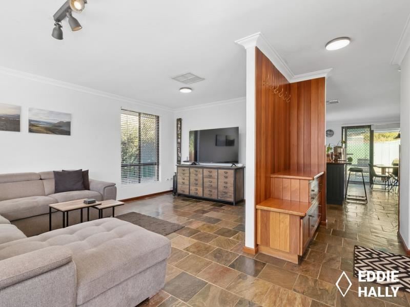 21 Tarndale Way, South Lake WA 6164