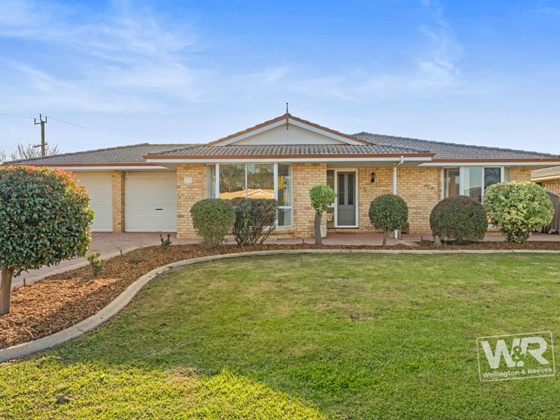 37 Kampong Road, Yakamia